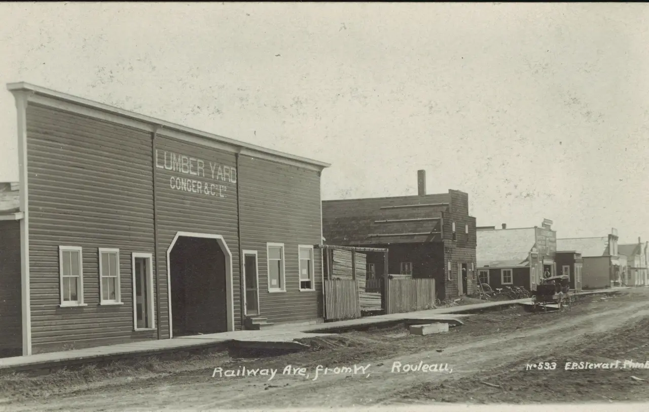 Railway Avenue looking from the west, with the Conger & Co. lumber yard, about 1910