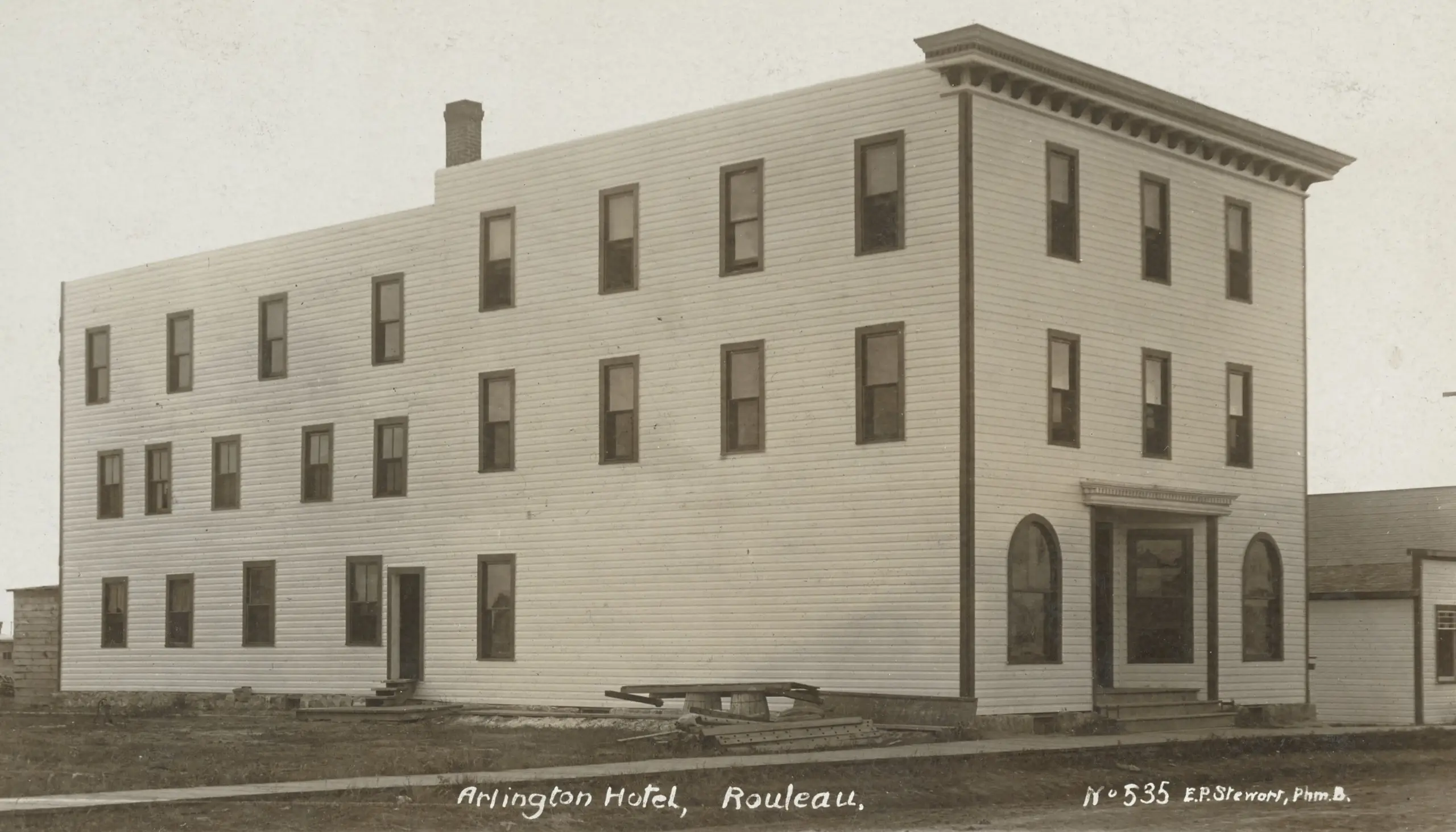 Arlington Hotel